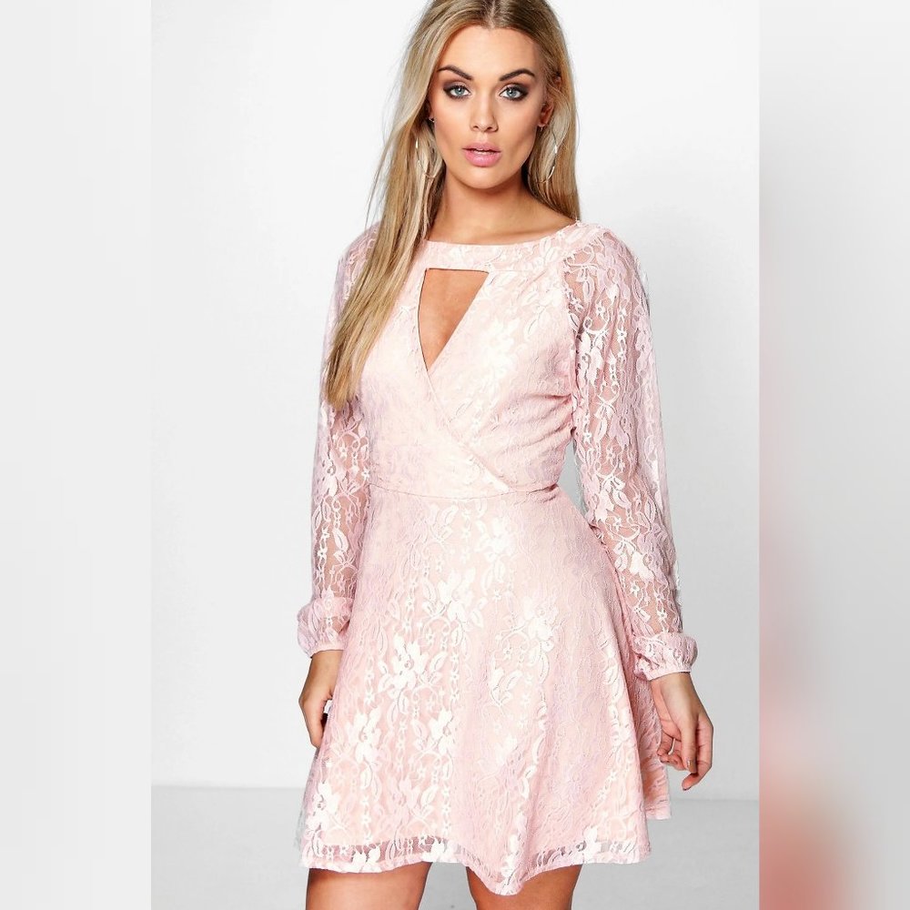 Boohoo NWT Plus Size 14 Lace Skater Mini Dress Blush Pink